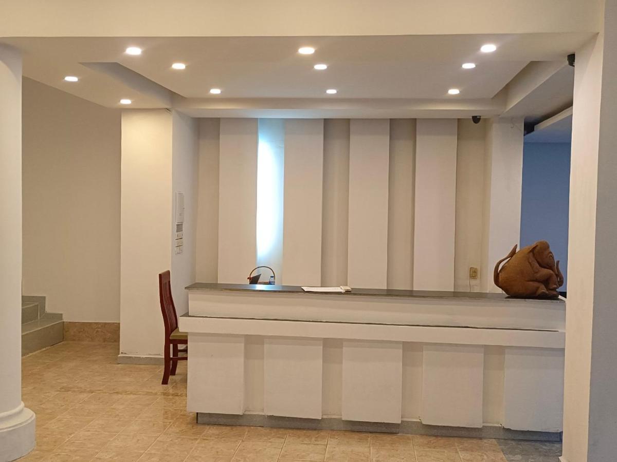 Vang Vieng Trendy Hotel ภายนอก รูปภาพ